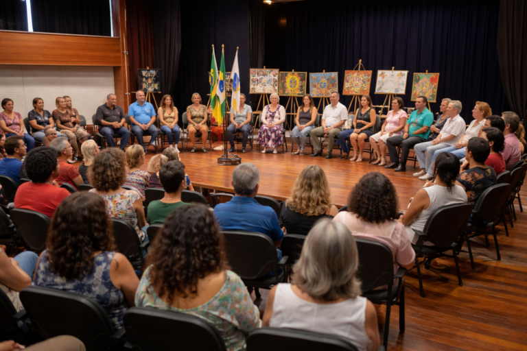 Projeto cultural promove diálogo entre artistas e poder público em Guarujá SP